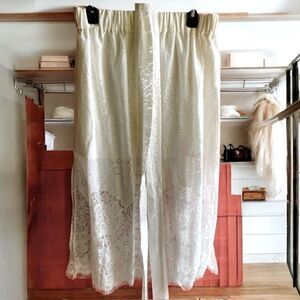 dRA LOS ANGELES WHITE EYELET/LACE FLOWER PATTERN SKIRT Large Cottagecore NWT